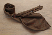 Cravatta in lana colore marrone a quadri 17797