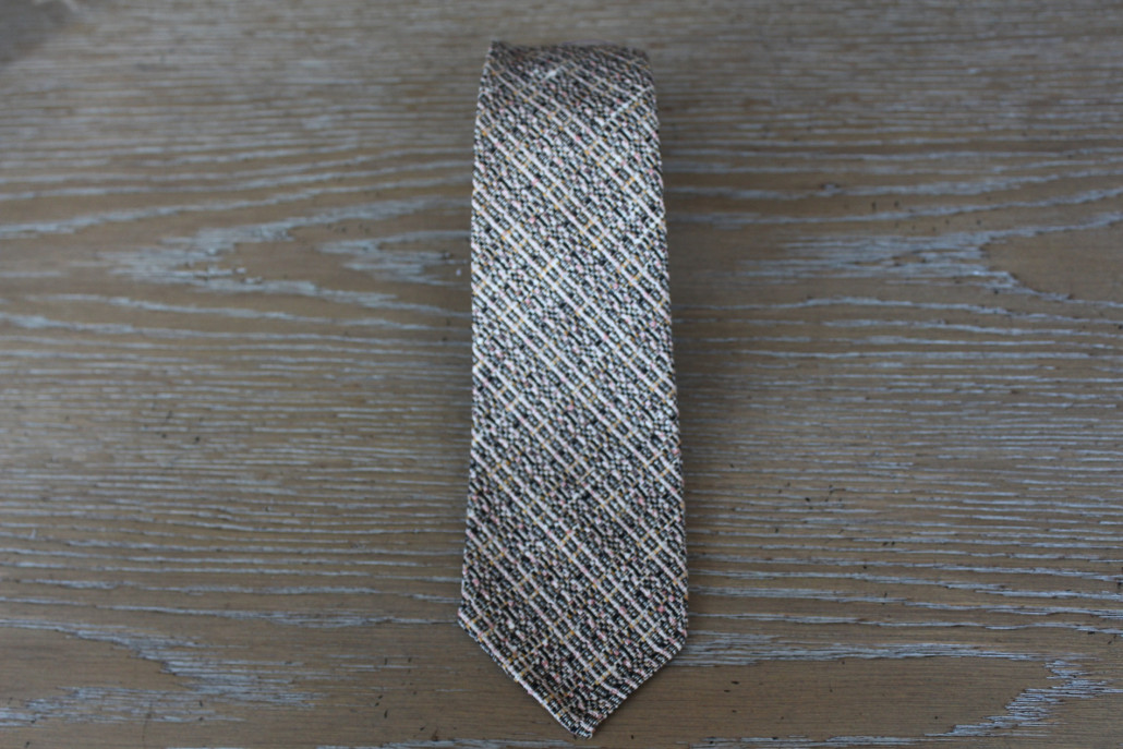 Tie in wool black color orange and pink 17906